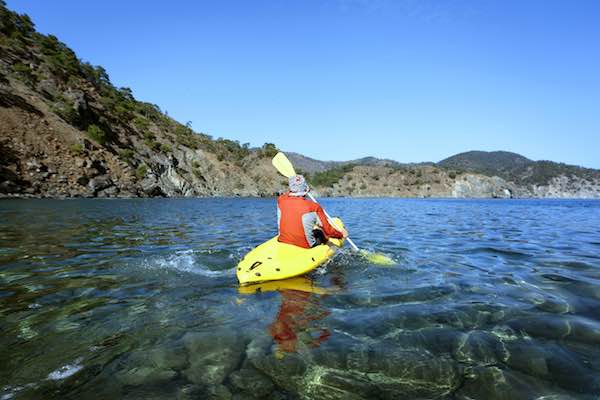 Sea-Kayak-Sunny-Day-Pembrokeshire-Garn-Isaf